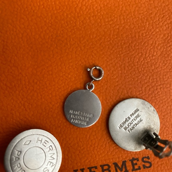 Hermès clip on earrings with pendant set. Just pendant $138 earrings $233. - Picture 2 of 6